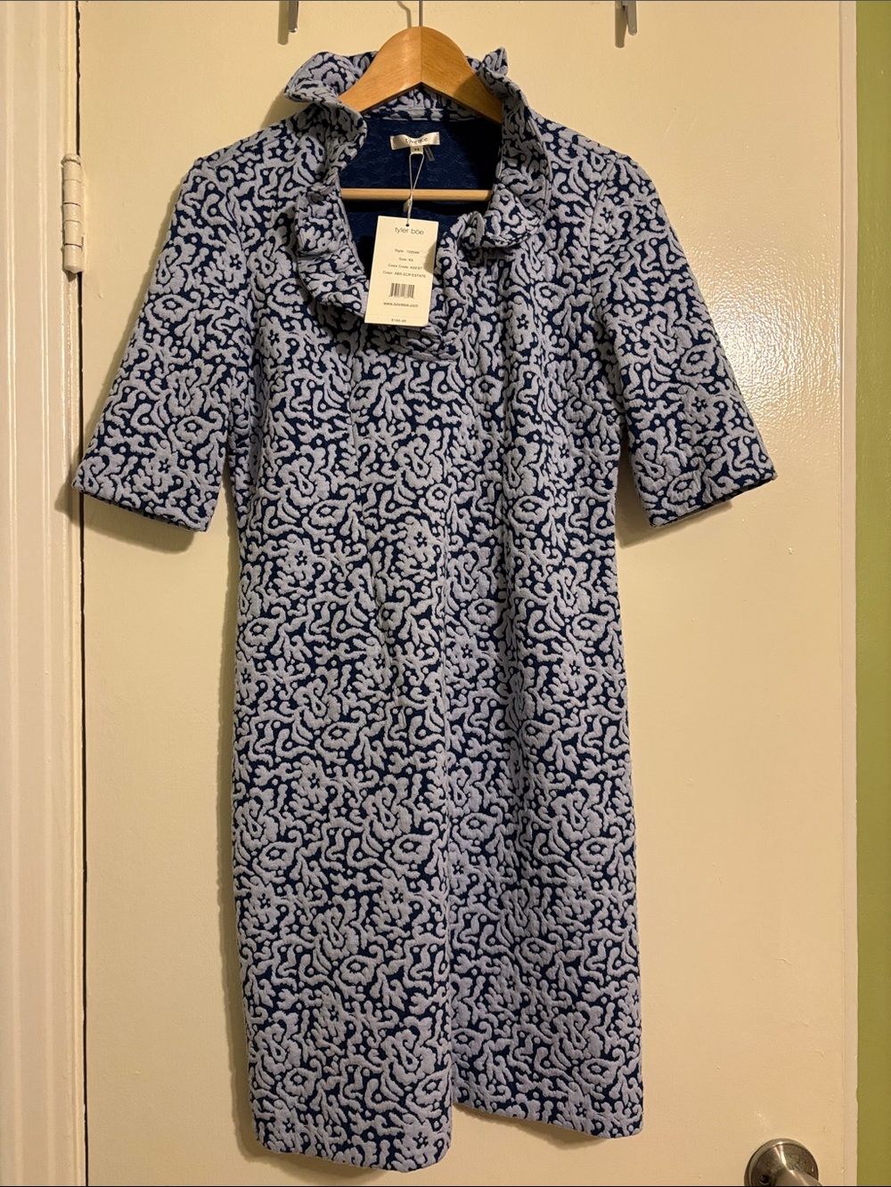 NWT Tyler Boe Blue & White Patterned Short-Sleeve Shift Dress